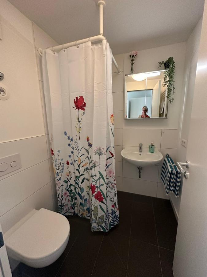 Komfortables, Barrierefreies Appartement Mit Sonnigem Balkon In Der Naehe Von Flughafen Und Messe 30 لينفلدن اشتردين المظهر الخارجي الصورة